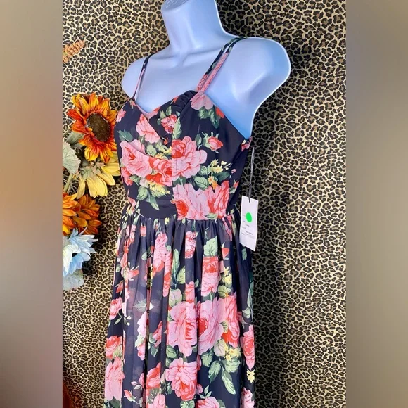 ❌SOLD❌🦋B2G1🦋UNIQUE VINTAGE Black & Pink Floral Reed Swing Dress NWT | MEDIUM | - Picture 8 of 13